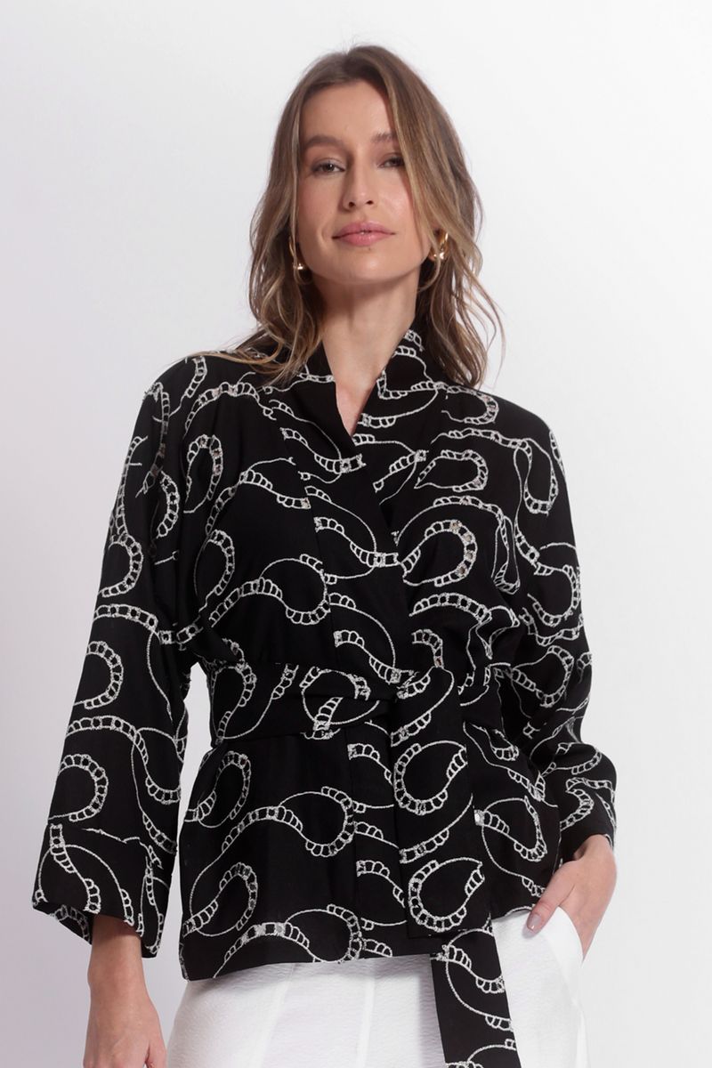 casaco-estilo-kimono-bordado-ingles-com-faixa---preto-0000576701_1