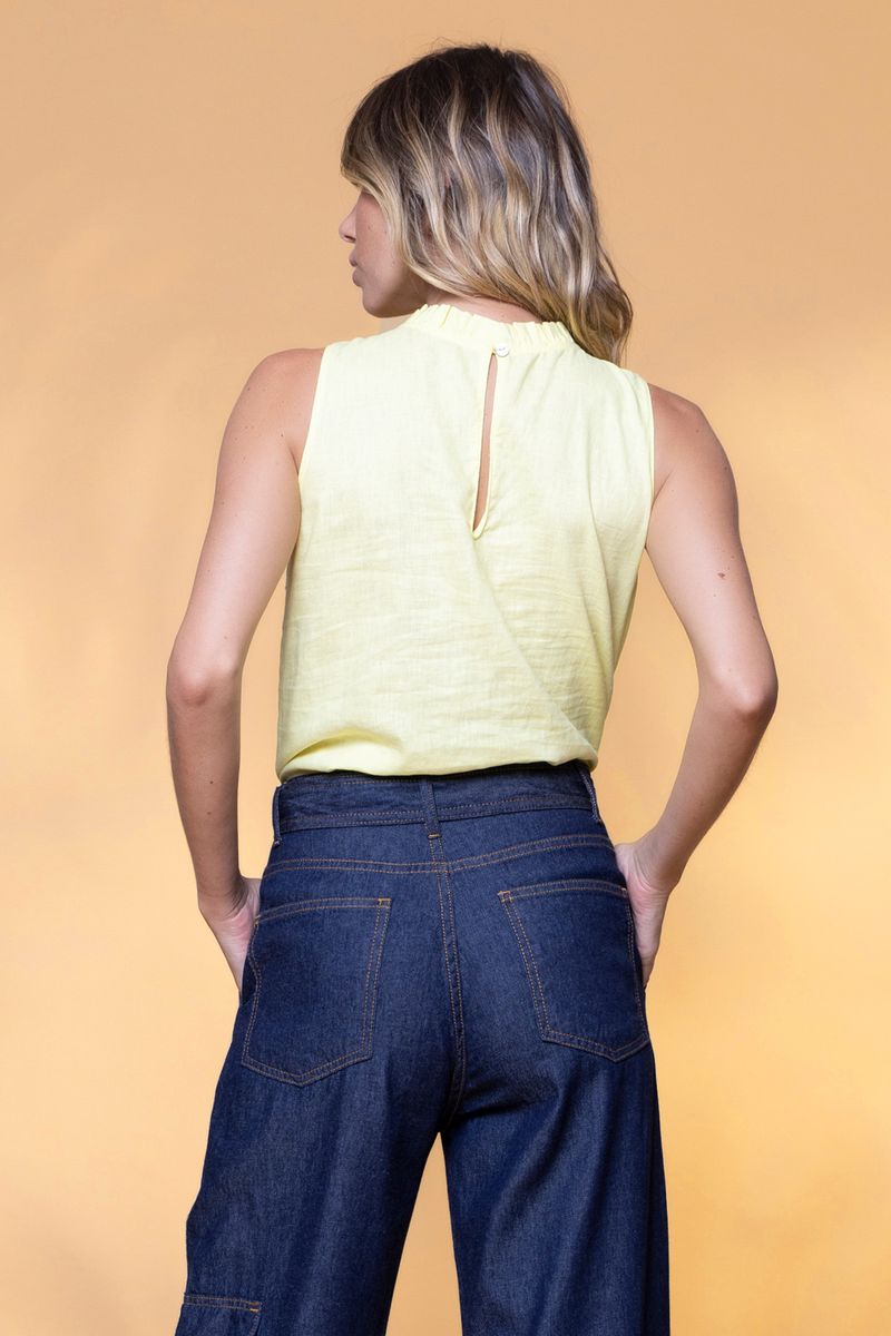 regata-com-gola-babado---amarelo-0000459101_4