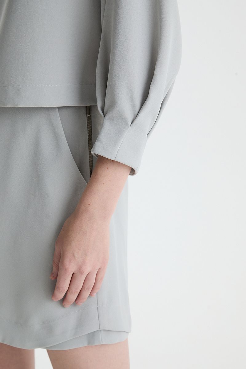 blusa-manga-longa-com-pregas---cinza-0000629201_3