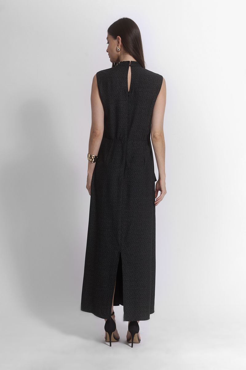 vestido-midi-com-gola-degage-detalhe-fivela-de-metal---preto-0000575701_5