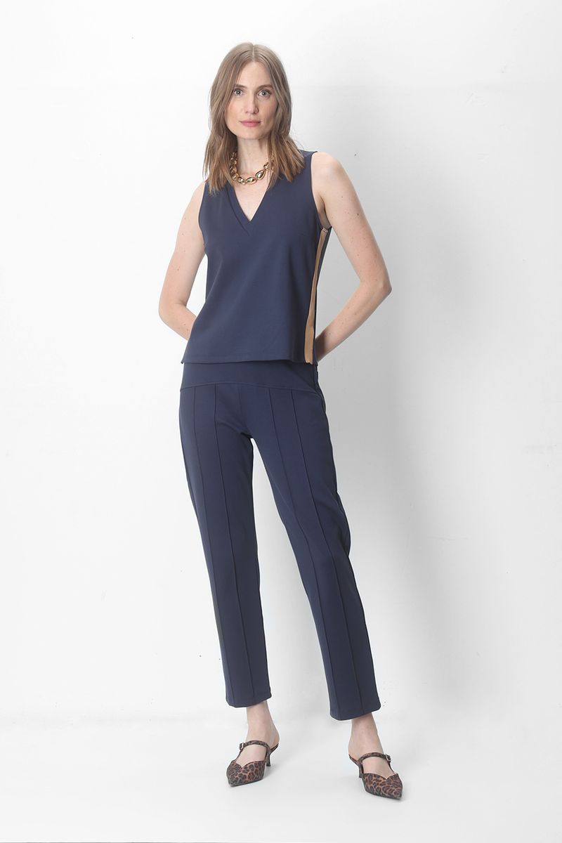 calca-malha-com-elastico-na-cintura-e-detalhe-de-recortes---marinho-0000570302_2