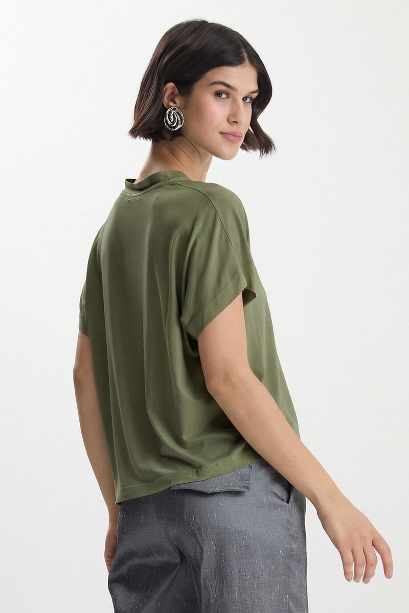 blusa-malha-manga-curta---verde-militar-0000631402_3