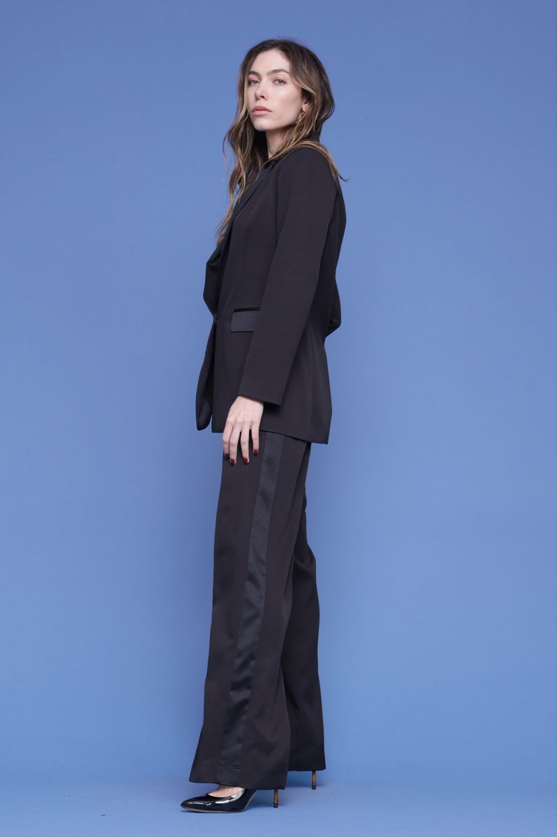 4383-PRETO-3-scaled