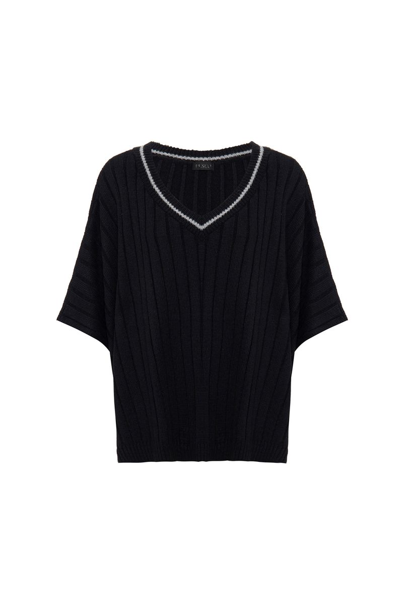 3902-PONCHO-PRETO-1