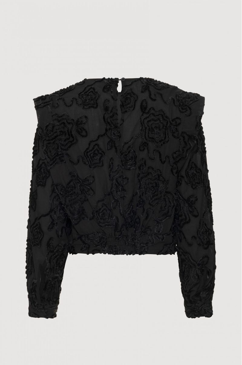 5029-BLUSA-PRETA.2-scaled